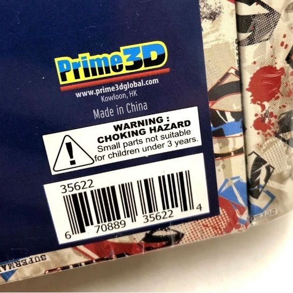 DC Comics Superman Prime 3D Puzzle 300 Pieces In Collectible Metal Tin Book - Picture 8 of 8